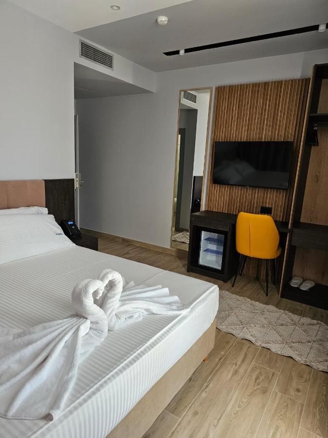 Kaan Hotel Radhimë المظهر الخارجي الصورة