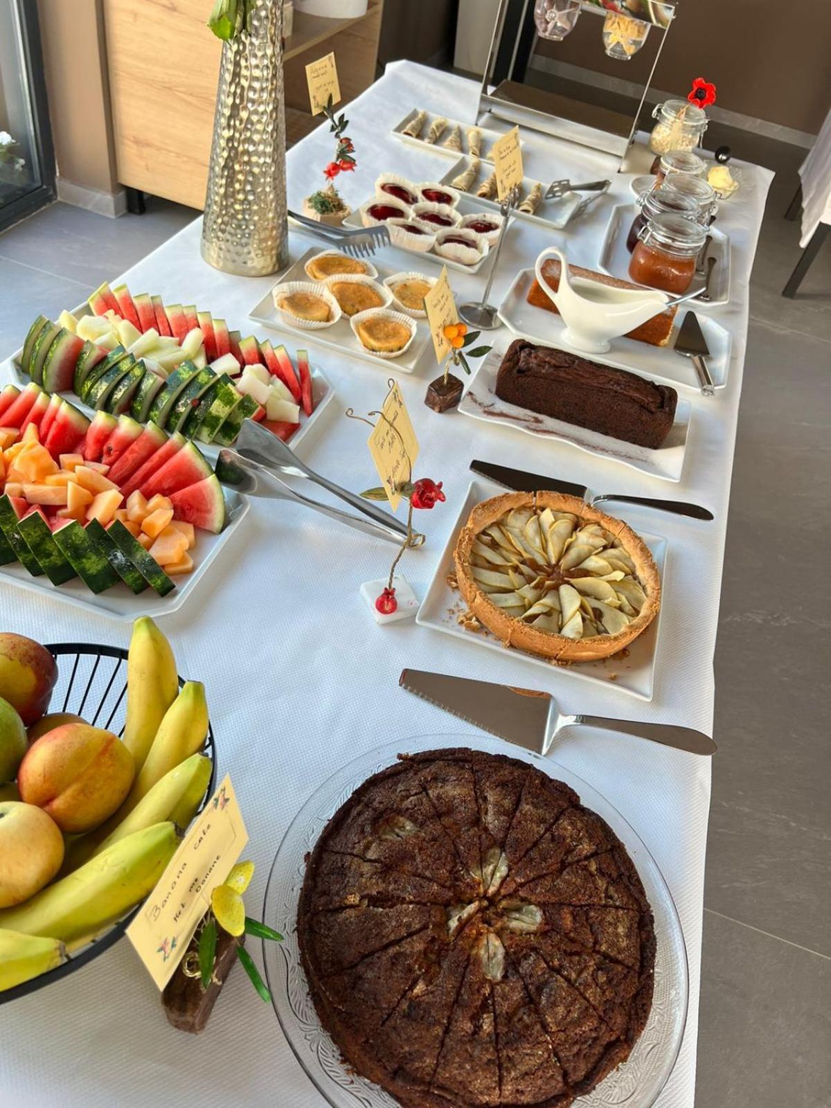 Kaan Hotel Radhimë المظهر الخارجي الصورة